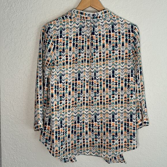 Anthropologie HD in Paris Career Blouse V Neck Tie Silky School Geo Office - Picture 6 of 8